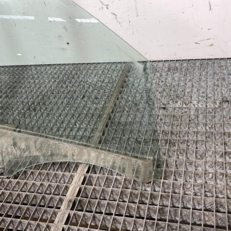 Vitre avant droit DACIA LOGAN MCV 2 Photo n°2