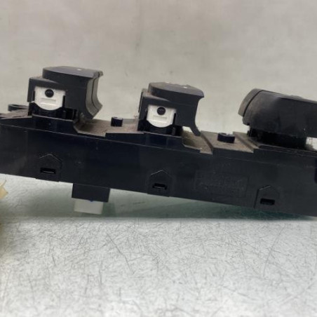 Interrupteur de leve vitre avant gauche HYUNDAI I 10 2