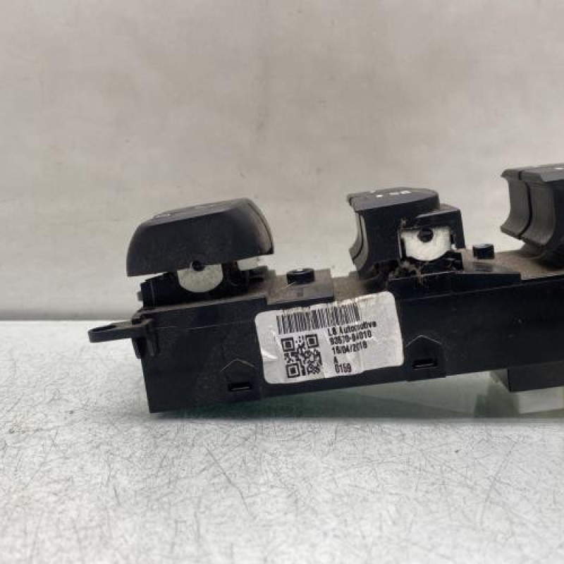 Interrupteur de leve vitre avant gauche HYUNDAI I 10 2 Photo n°3