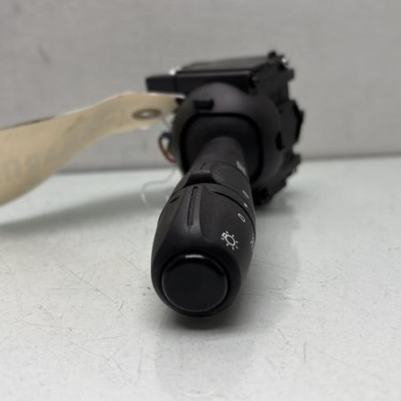 Commodo phare DACIA SANDERO 2