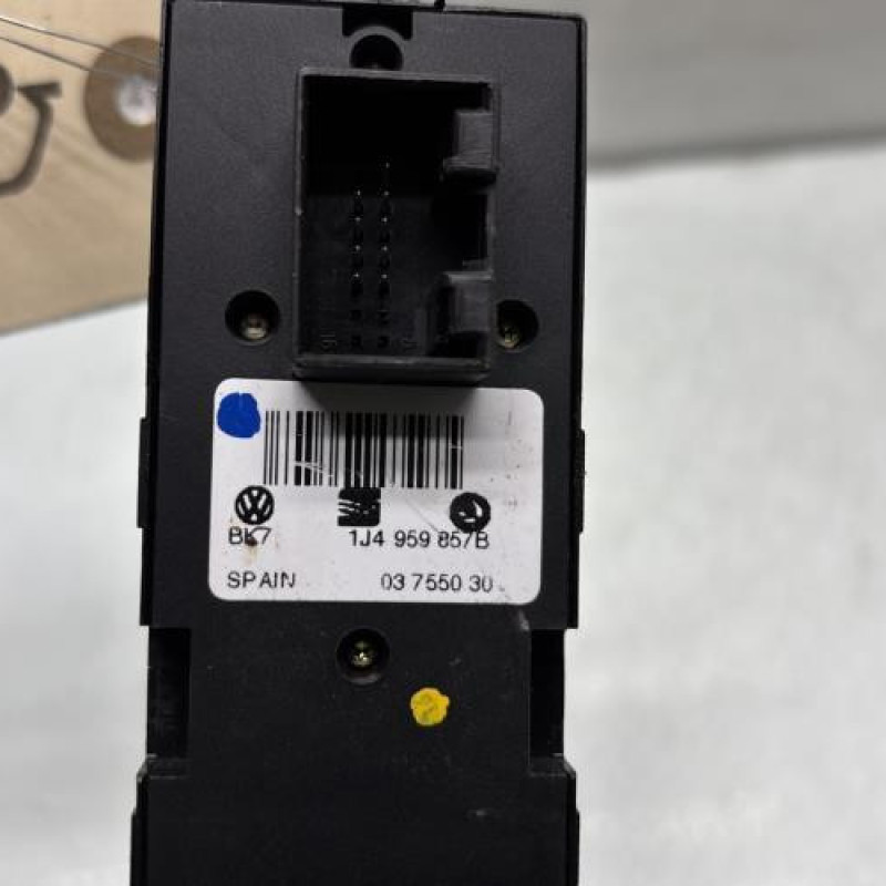 Interrupteur de leve vitre avant gauche VOLKSWAGEN BORA Photo n°4