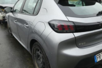 Ecran GPS PEUGEOT 208 2