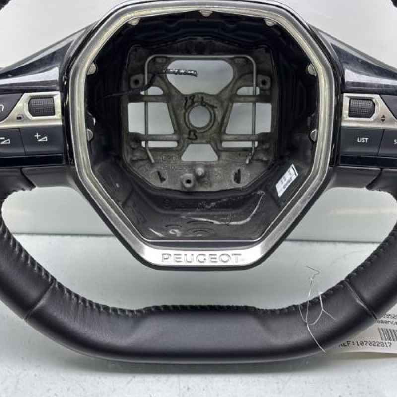Volant PEUGEOT 208 2 Photo n°3