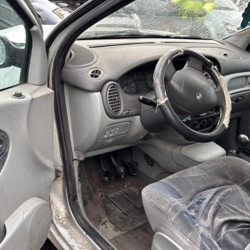 Neiman RENAULT SCENIC 1 Photo n°14