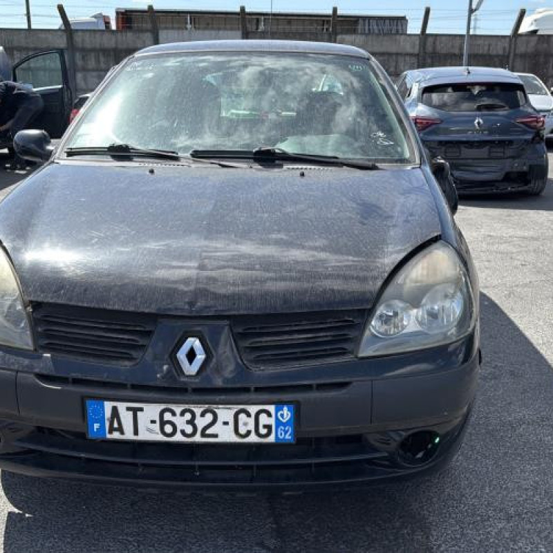 Feu arriere stop central RENAULT CLIO 2 Photo n°11