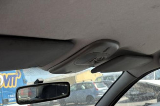 Feu arriere stop central RENAULT CLIO 2