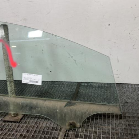 Vitre avant droit FORD FIESTA 6