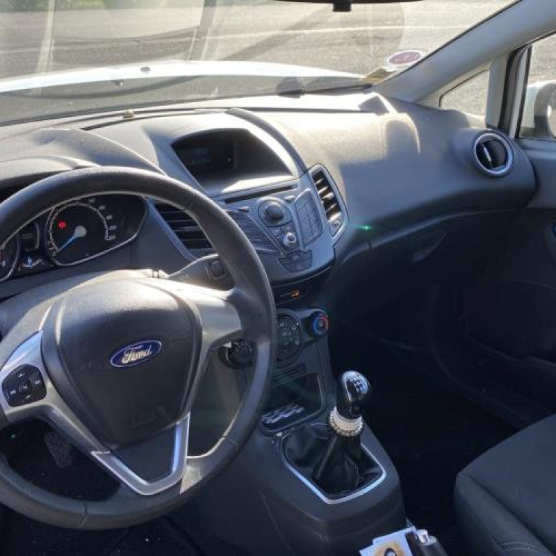 Vitre avant droit FORD FIESTA 6 Photo n°17