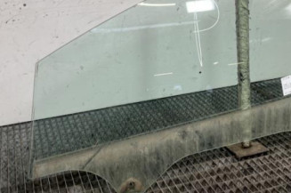 Vitre avant gauche FORD FIESTA 6
