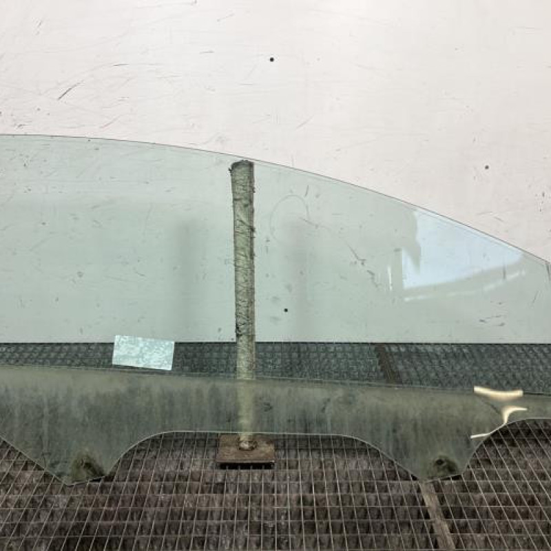 Vitre avant gauche FORD FIESTA 6 Photo n°4