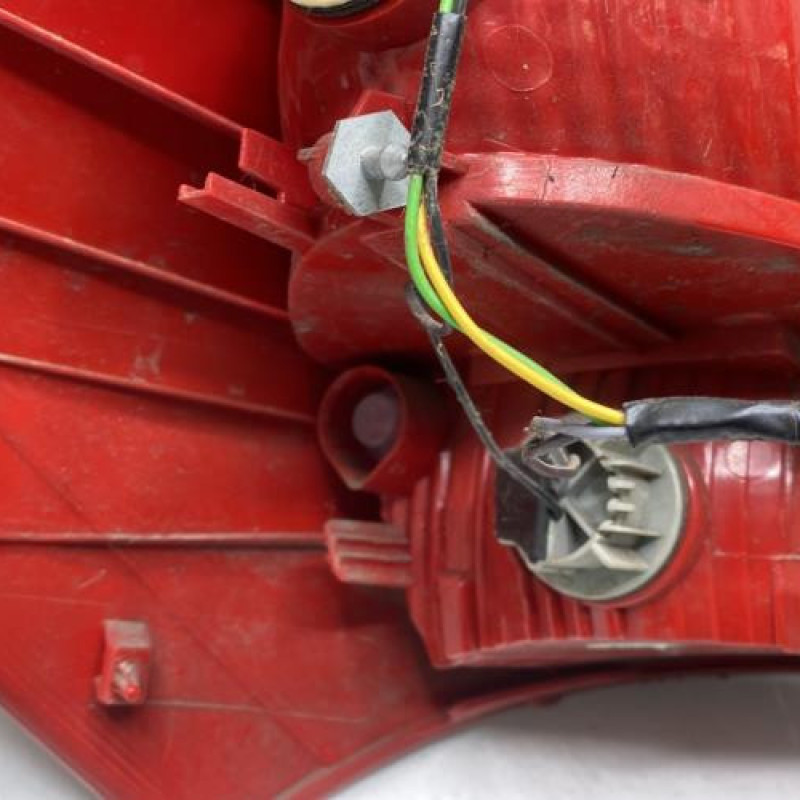 Feu arriere principal droit (feux) KIA VENGA Photo n°4