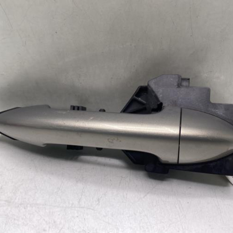 Poignee porte arriere droit KIA VENGA Photo n°1