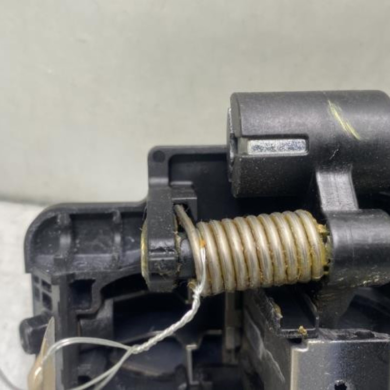 Poignee porte arriere droit KIA VENGA Photo n°3