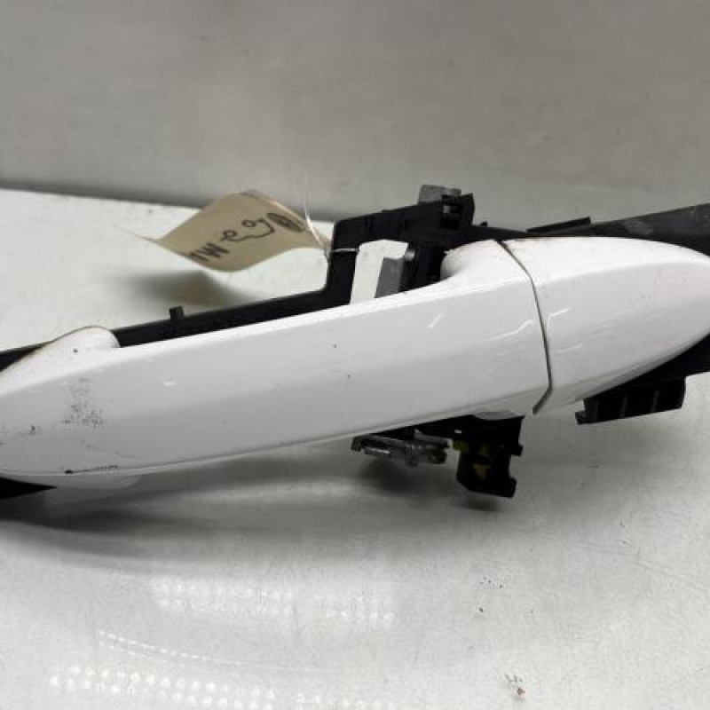 Poignee porte avant droit FORD FIESTA 6 Photo n°1