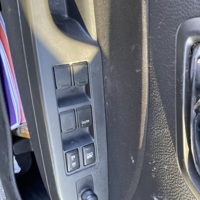 Custode arriere gauche (porte) SUZUKI SWIFT 4 Photo n°13