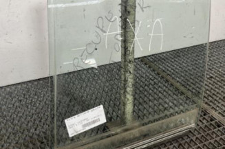 Vitre arriere gauche SUZUKI SWIFT 4