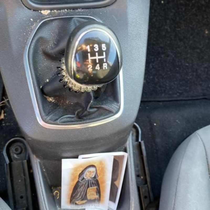 Poignee porte avant droit FORD FIESTA 6 Photo n°20