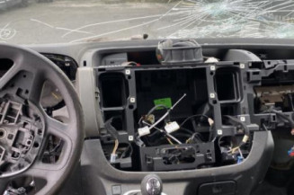 Serrure de porte laterale droite RENAULT TRAFIC 3 COURT