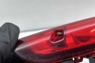 Feu arriere stop central PEUGEOT 208 1