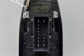 Interrupteur de leve vitre avant gauche PEUGEOT 208 1