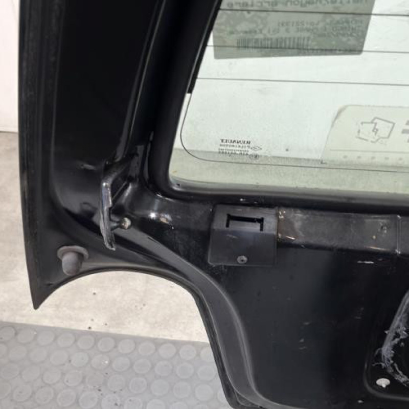 Malle/Hayon arriere RENAULT TWINGO 1 Photo n°10