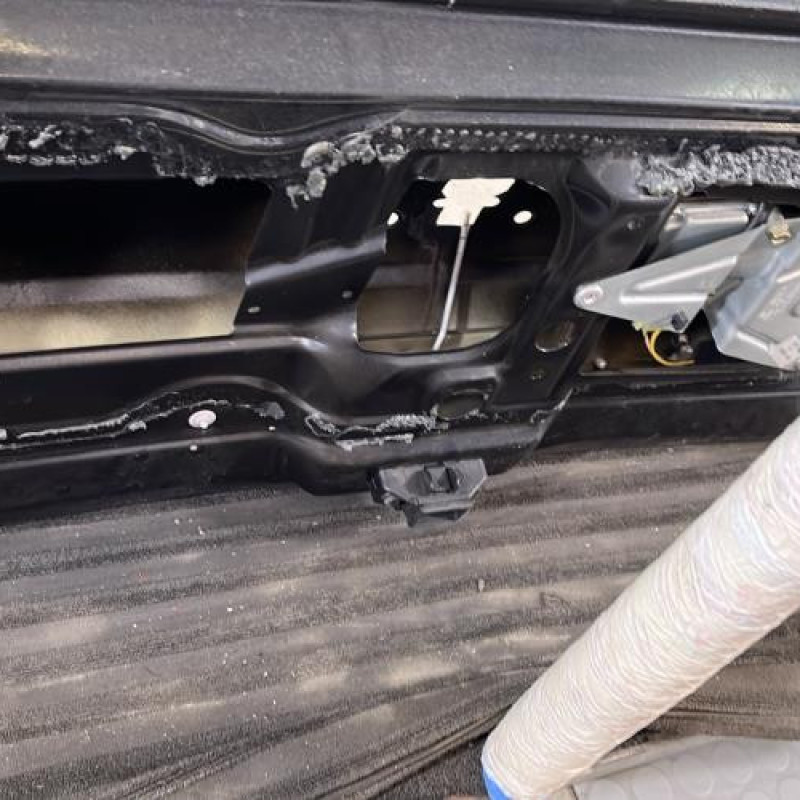 Malle/Hayon arriere RENAULT TWINGO 1 Photo n°11