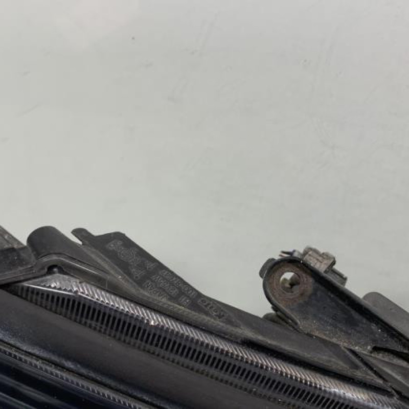 Optique avant principal droit (feux)(phare) MITSUBISHI GRANDIS Photo n°2