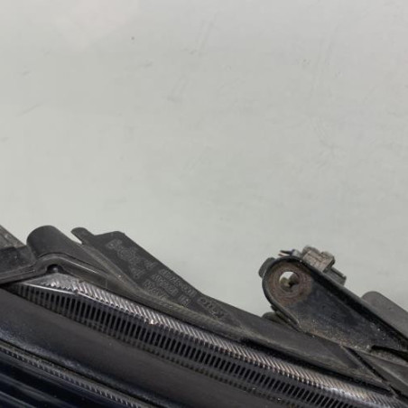 Optique avant principal droit (feux)(phare) MITSUBISHI GRANDIS