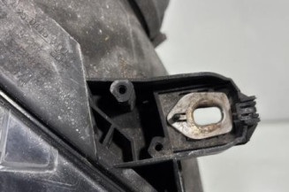 Optique avant principal droit (feux)(phare) MERCEDES CLASSE B 245