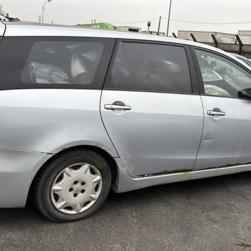 Optique avant principal droit (feux)(phare) MITSUBISHI GRANDIS Photo n°10