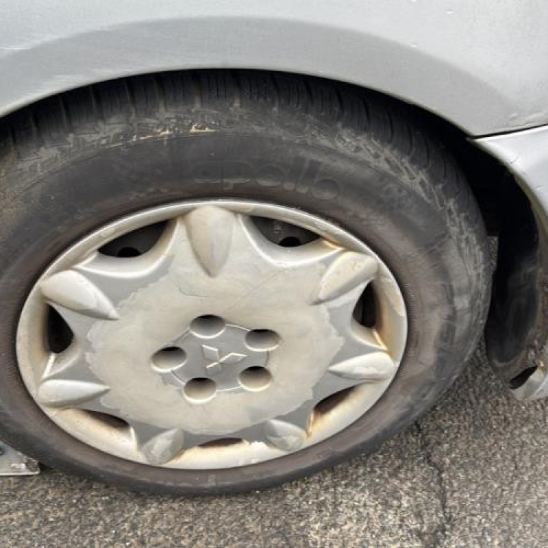 Optique avant principal droit (feux)(phare) MITSUBISHI GRANDIS Photo n°15