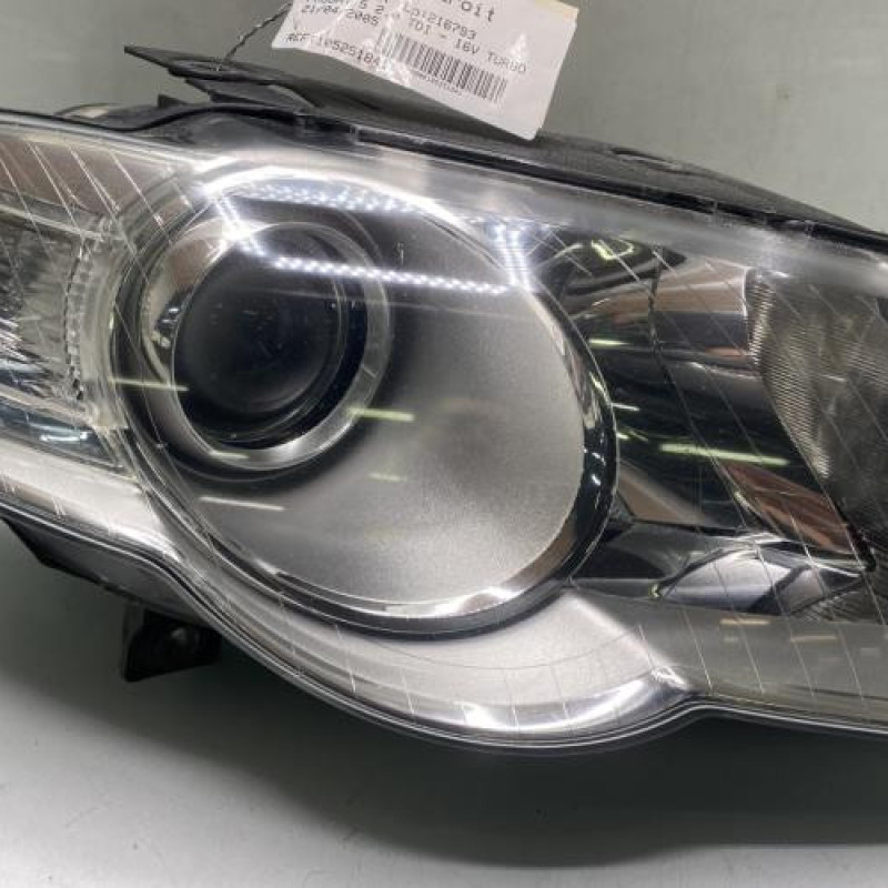 Optique avant principal droit (feux)(phare) VOLKSWAGEN PASSAT 5 Photo n°1