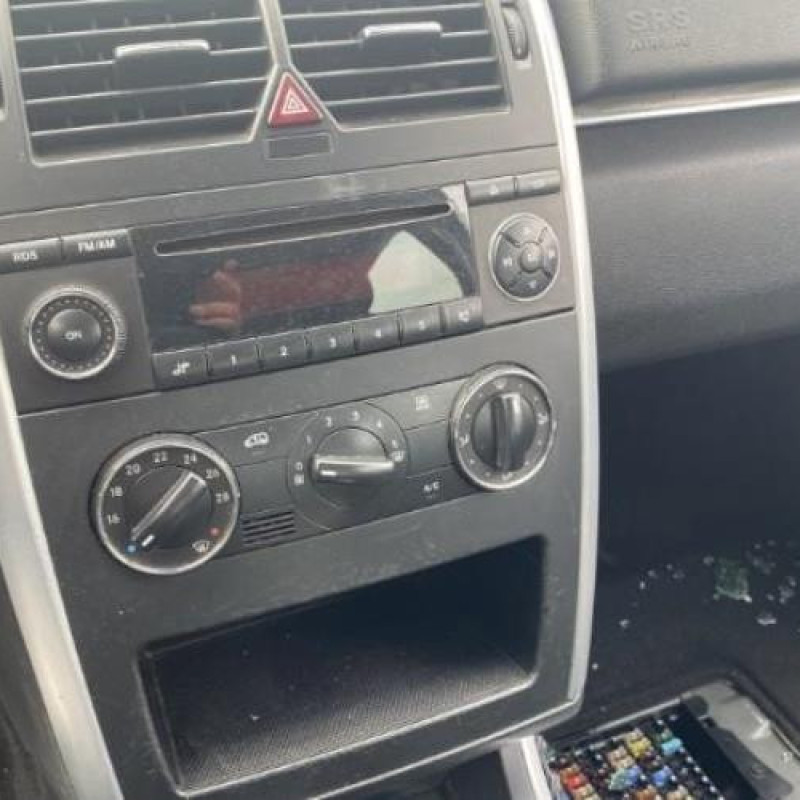 Optique avant principal gauche (feux)(phare) MERCEDES CLASSE B 245 Photo n°14