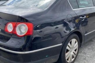 Optique avant principal droit (feux)(phare) VOLKSWAGEN PASSAT 5