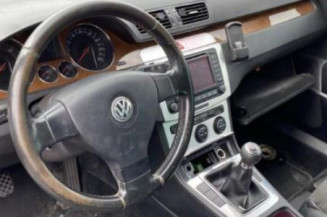 Poignee electrique frein a main VOLKSWAGEN PASSAT 5