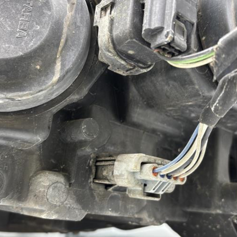 Optique avant principal droit (feux)(phare) RENAULT CLIO 3 Photo n°8