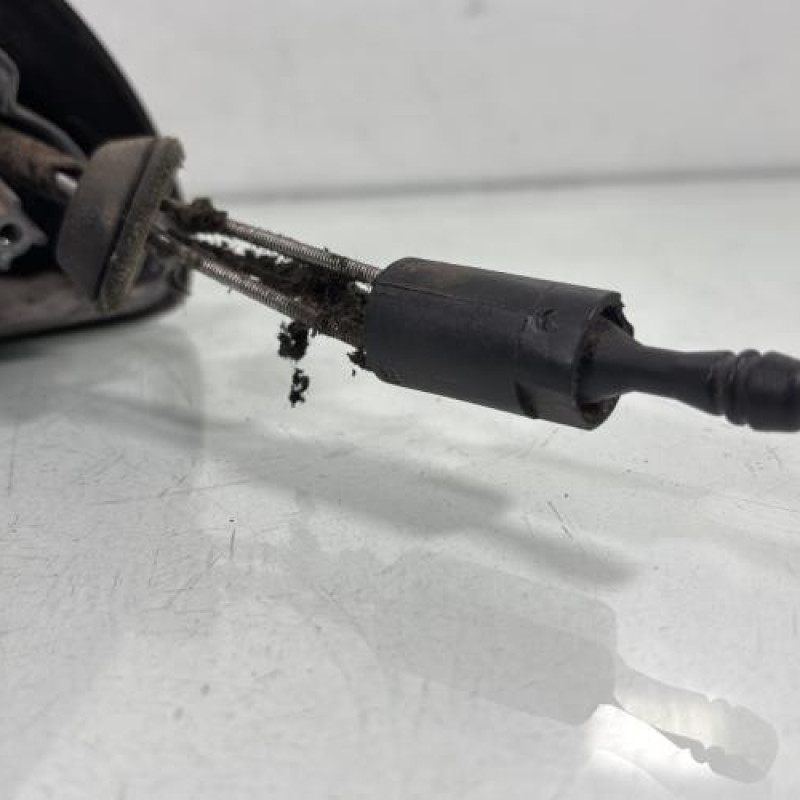 Retroviseur gauche PEUGEOT 106 Photo n°3