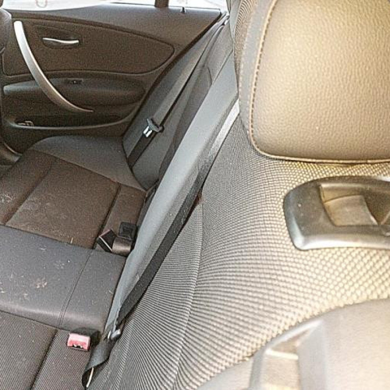 Pare choc arriere BMW SERIE 1 E87 Photo n°9