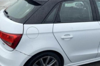 Pare choc arriere AUDI A1 1