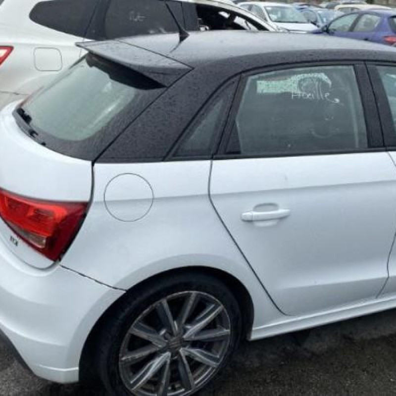 Pare choc arriere AUDI A1 1 Photo n°11