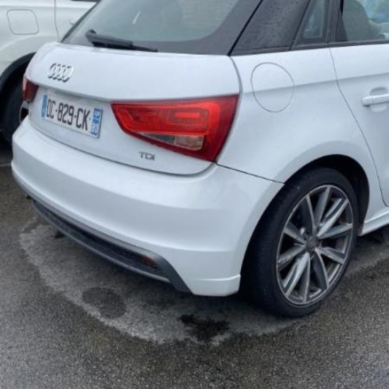 Pare choc arriere AUDI A1 1 Photo n°16