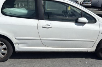 Pretensionneur de ceinture avant droit PEUGEOT 307