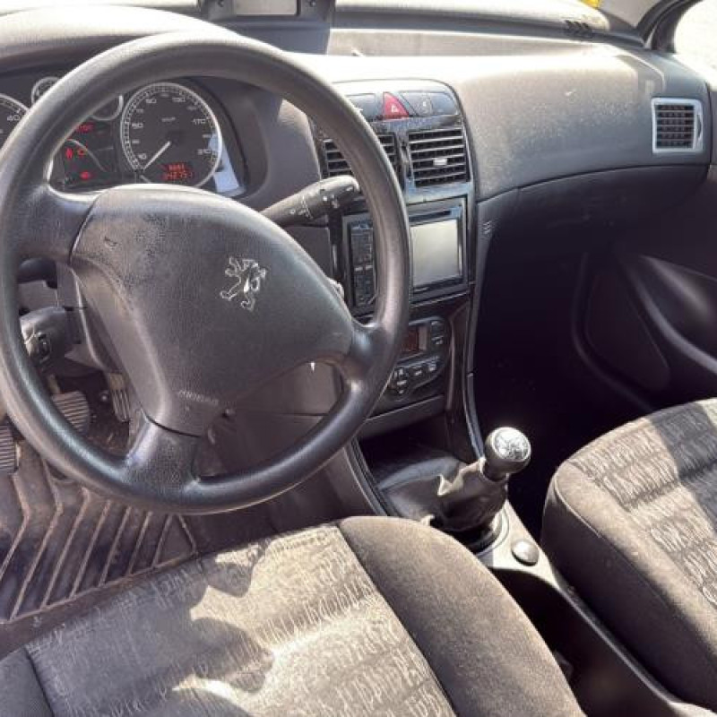 Pretensionneur de ceinture avant droit PEUGEOT 307 Photo n°15