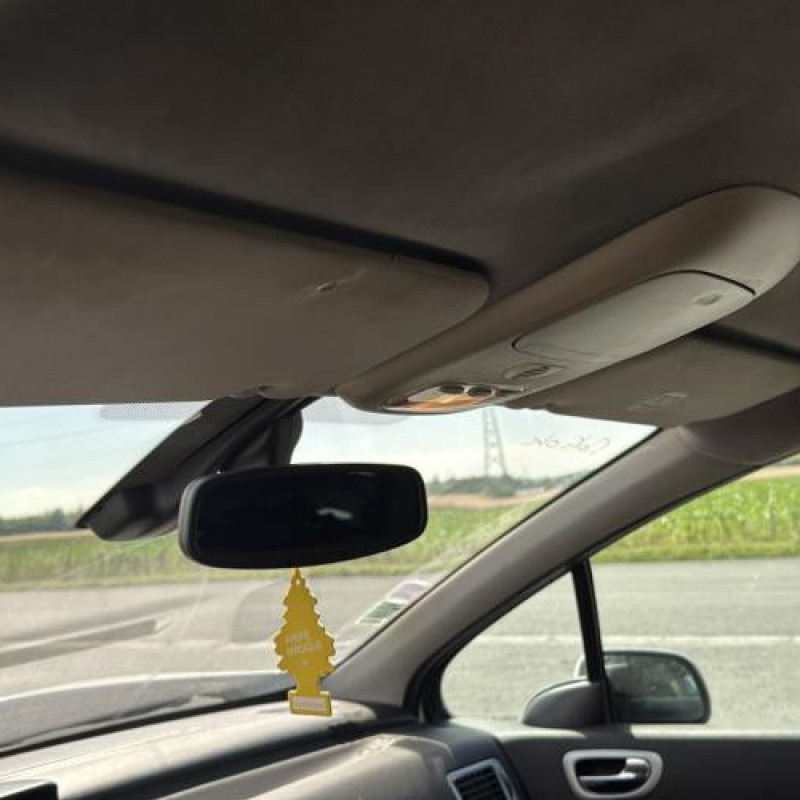 Pretensionneur de ceinture avant droit PEUGEOT 307 Photo n°16