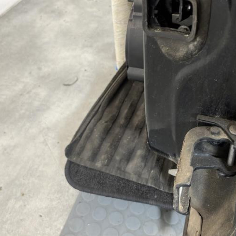 Porte arriere gauche PEUGEOT 5008 1 Photo n°4