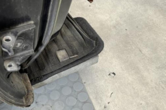 Porte avant droit PEUGEOT 5008 1