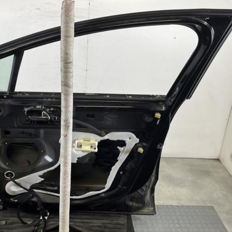 Porte avant droit PEUGEOT 5008 1 Photo n°6