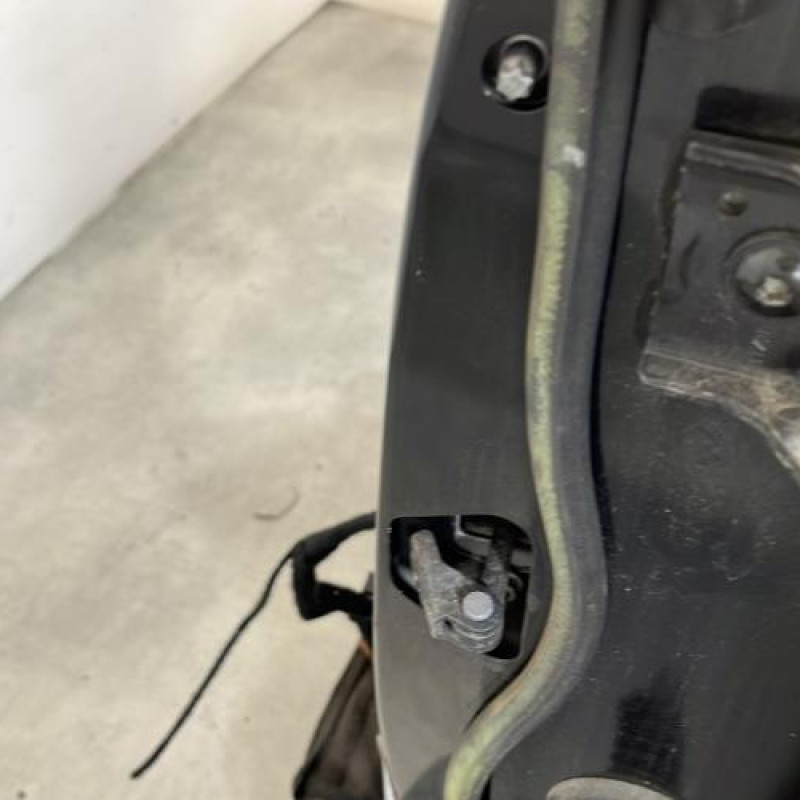 Porte avant gauche PEUGEOT 5008 1 Photo n°4