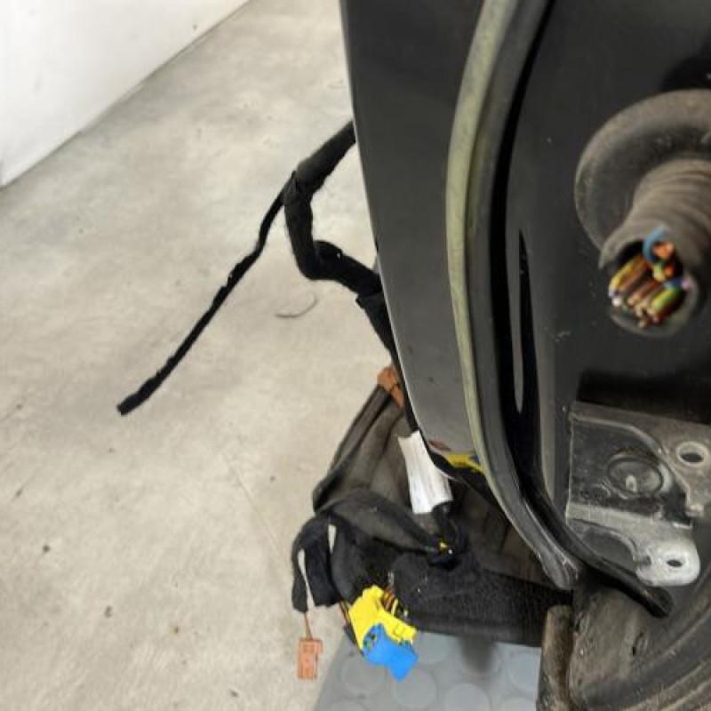 Porte avant gauche PEUGEOT 5008 1 Photo n°5