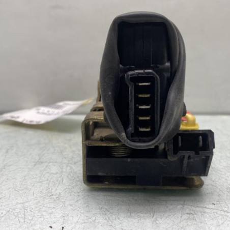 Serrure avant gauche RENAULT R19